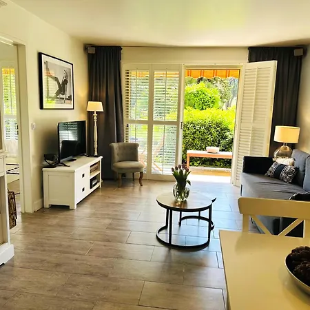 Myrtales Apartment